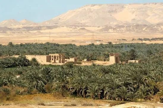 kharga oasis egypt
