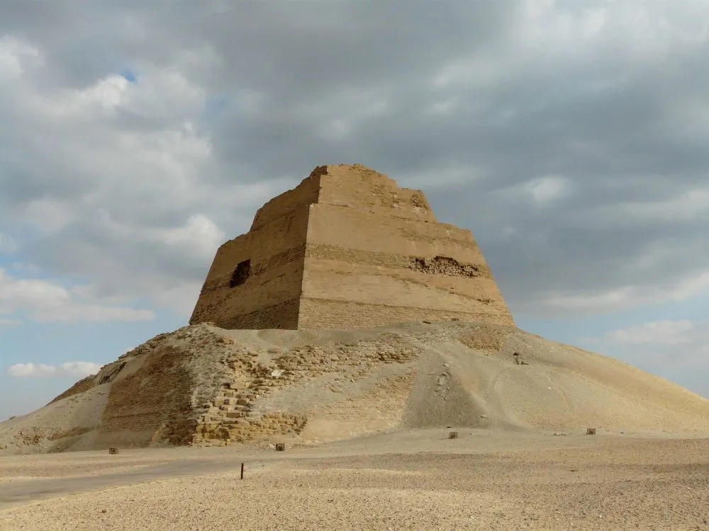 Medium Pyramid