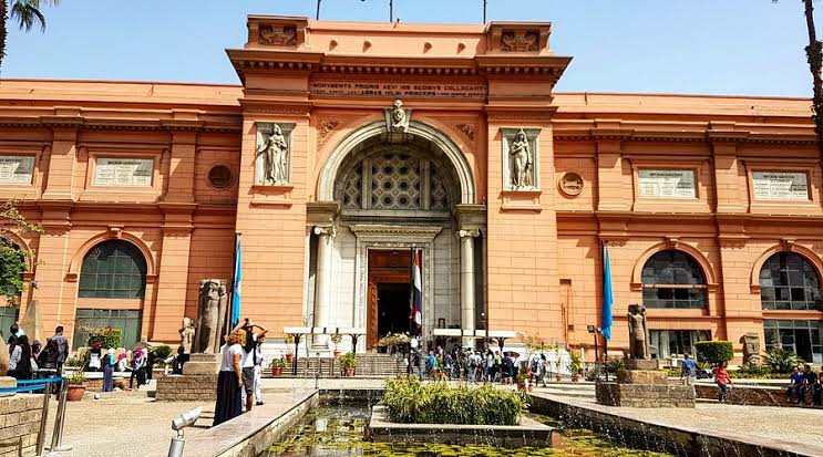 Full-Day Egyptian Museum tour, Citadel & Khan El Khalili 1