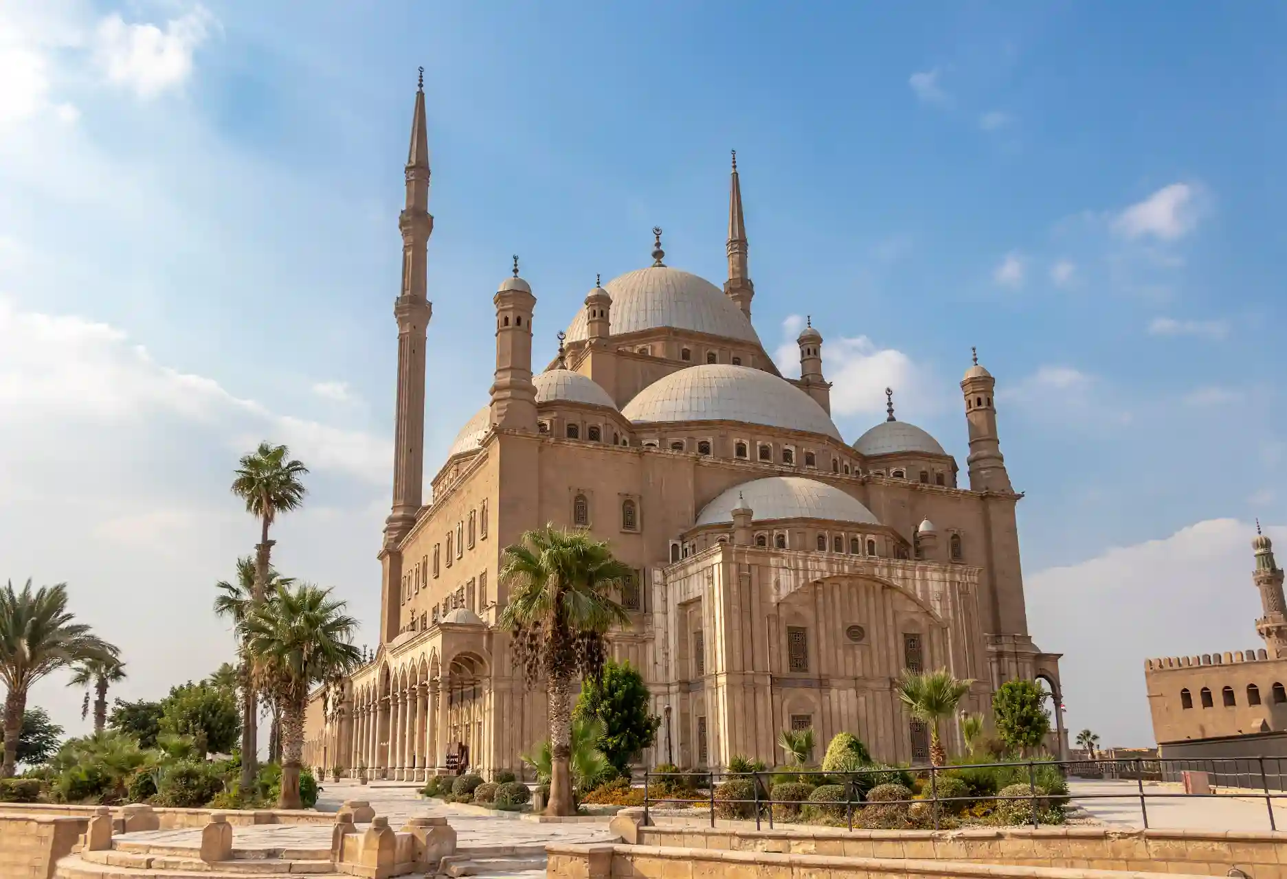 Full-Day Egyptian Museum tour, Citadel & Khan El Khalili