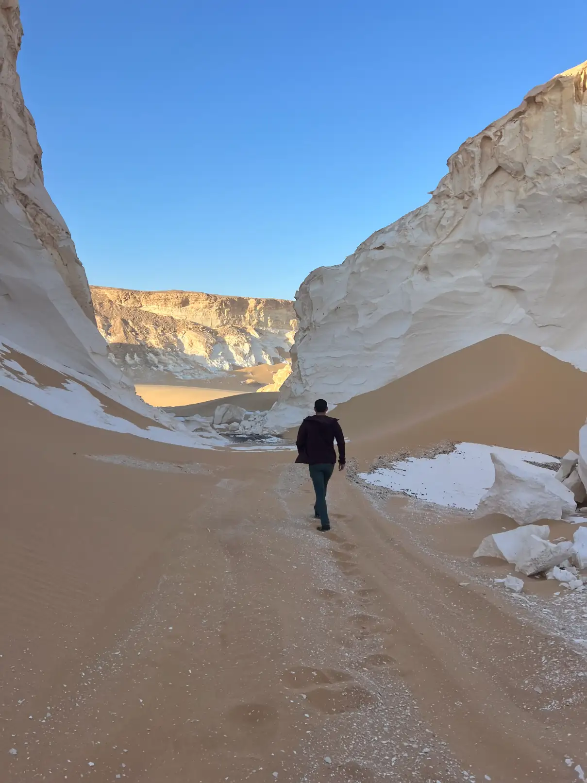 4-Day Western Desert Tour | White Desert & Djara Cave Adventure 3