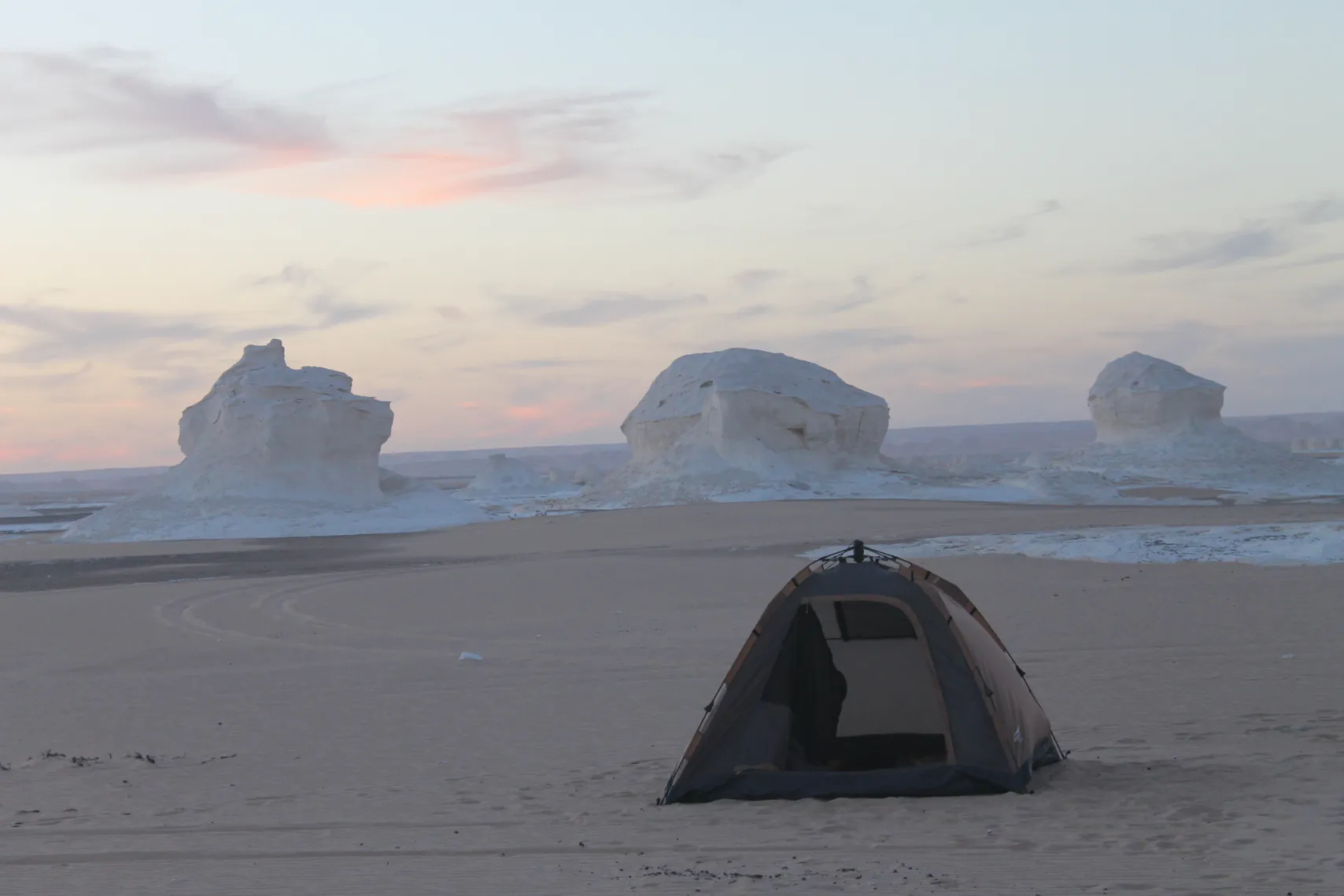 4-Day Western Desert Tour | White Desert & Djara Cave Adventure 4