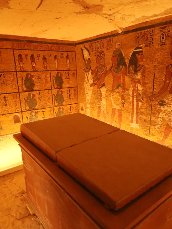 Full Day Valley of The Kings and Hatshepsut Temple Tour 4